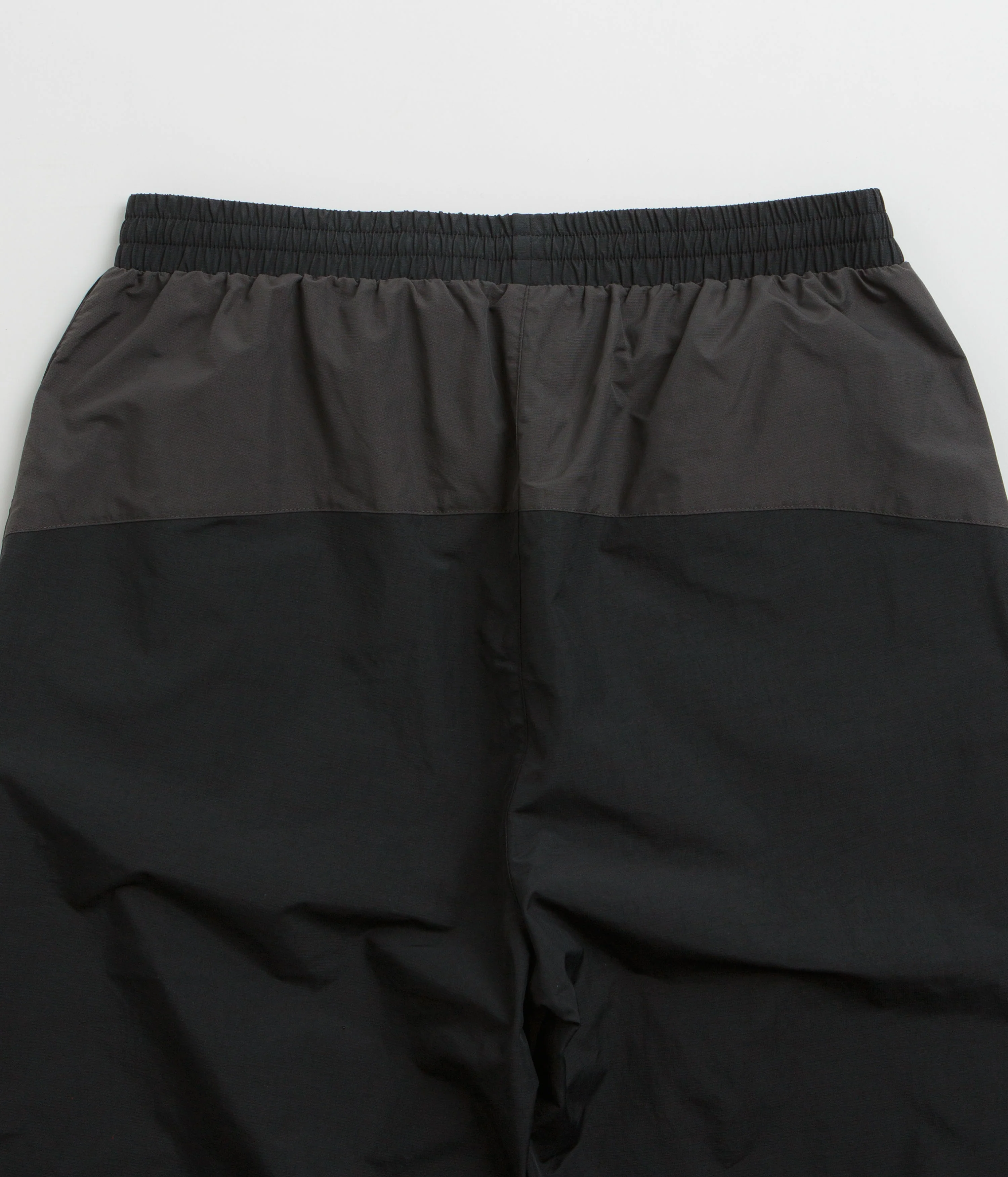 Umbro Rose Crest Track Pants - Black / Dark Gray - Image 5
