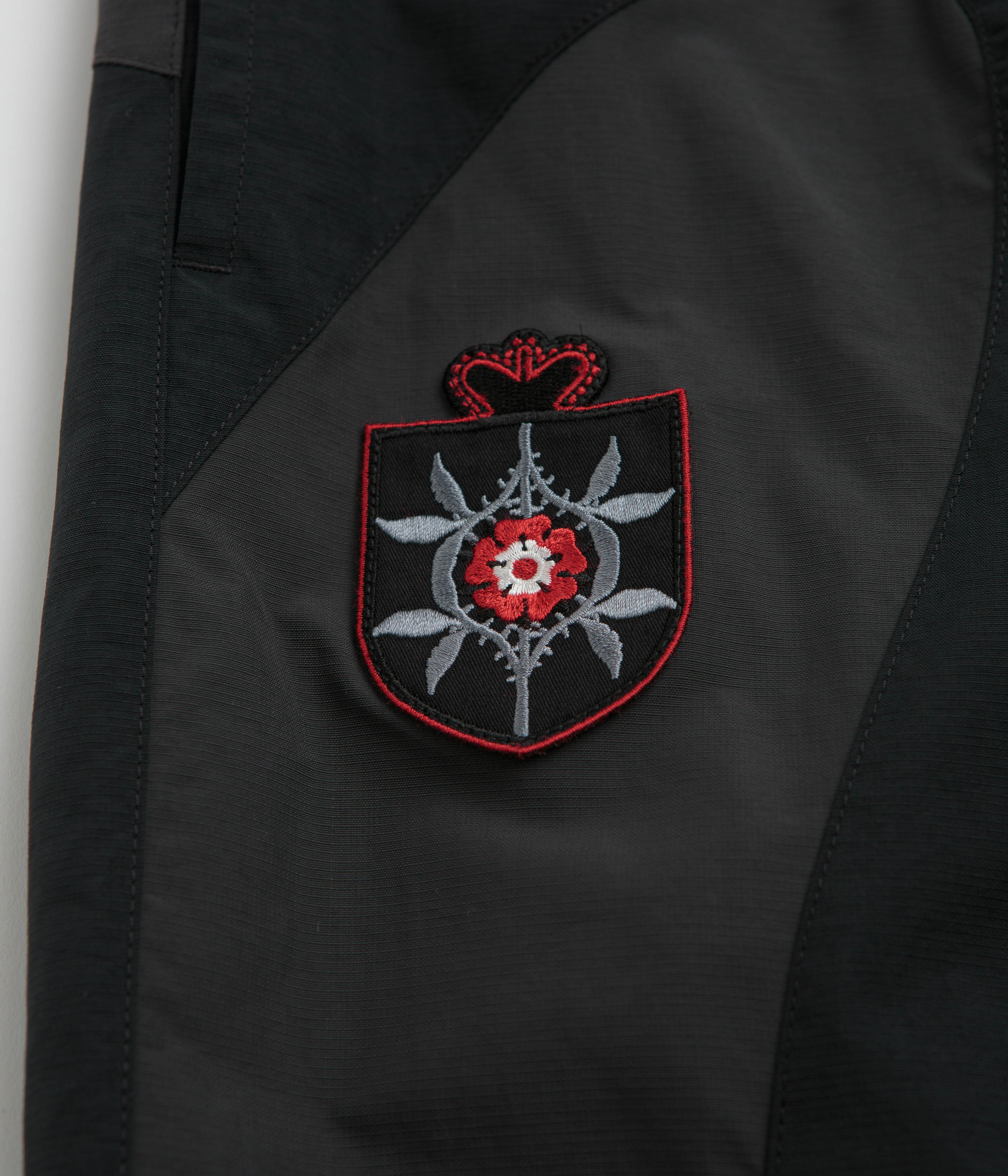 Umbro Rose Crest Track Pants - Black / Dark Gray - Image 7