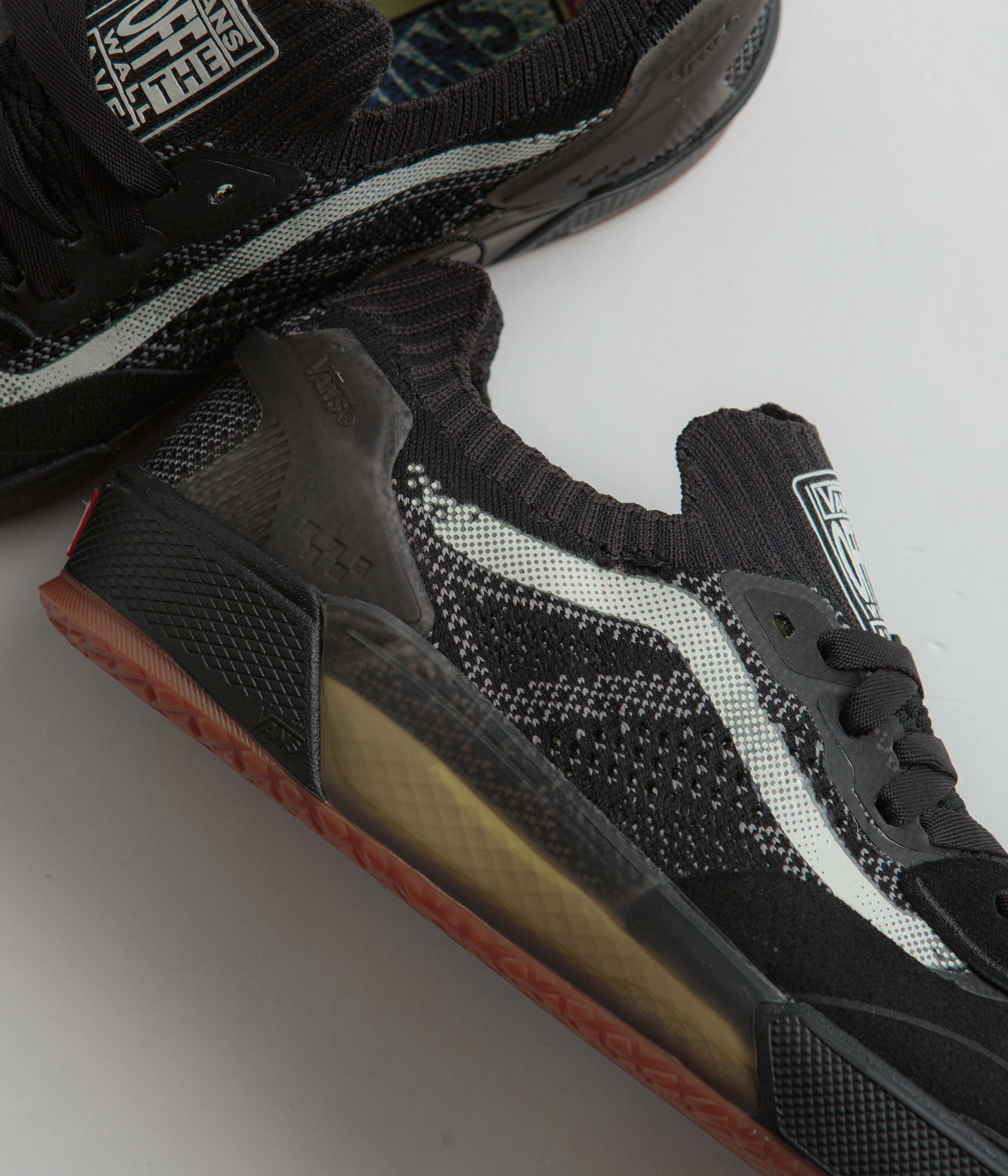 Vans AVE 2.0 Knit Shoes - Black / Carbon - Image 3