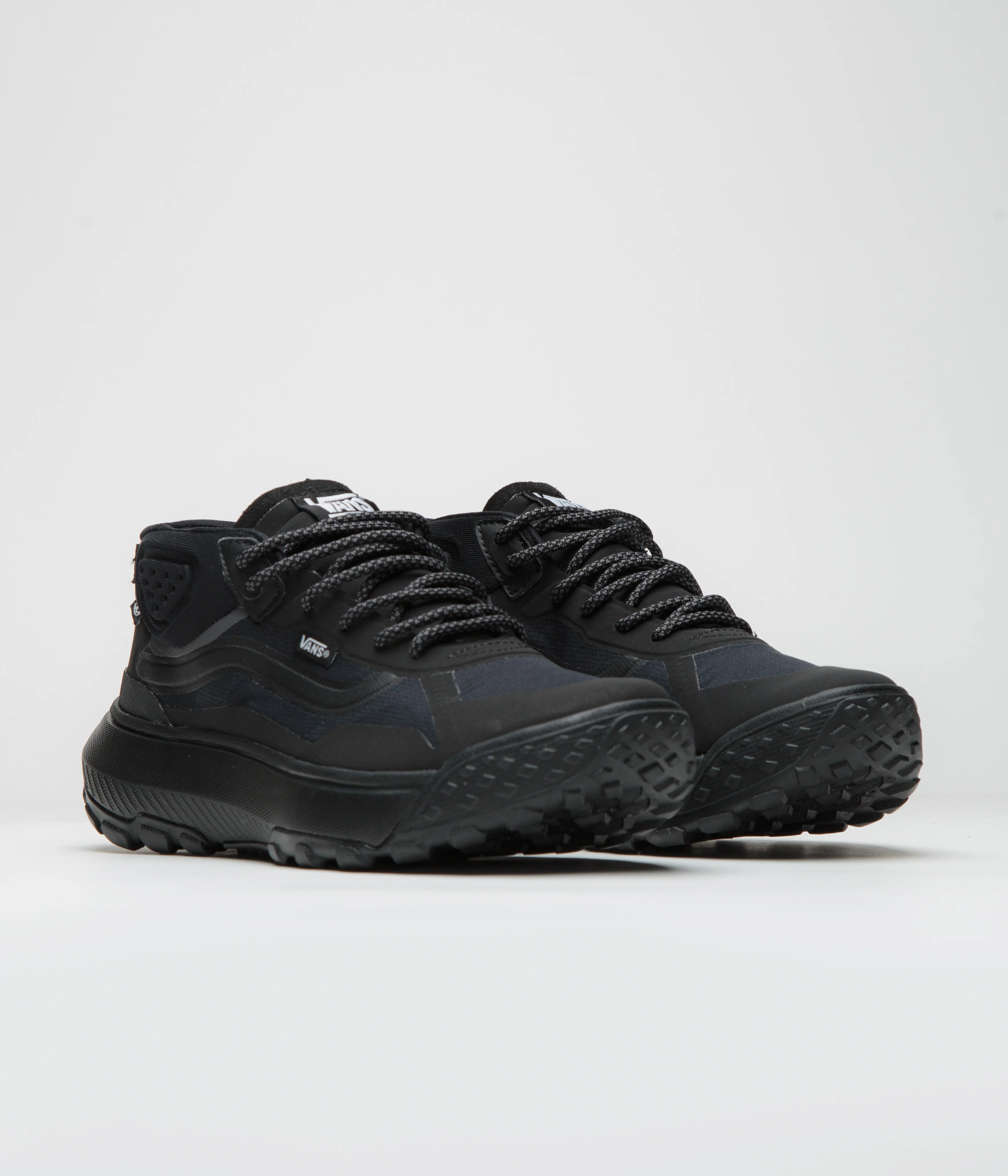 Vans MTE Crosspath Mid Shoes - Black / Black - Image 2