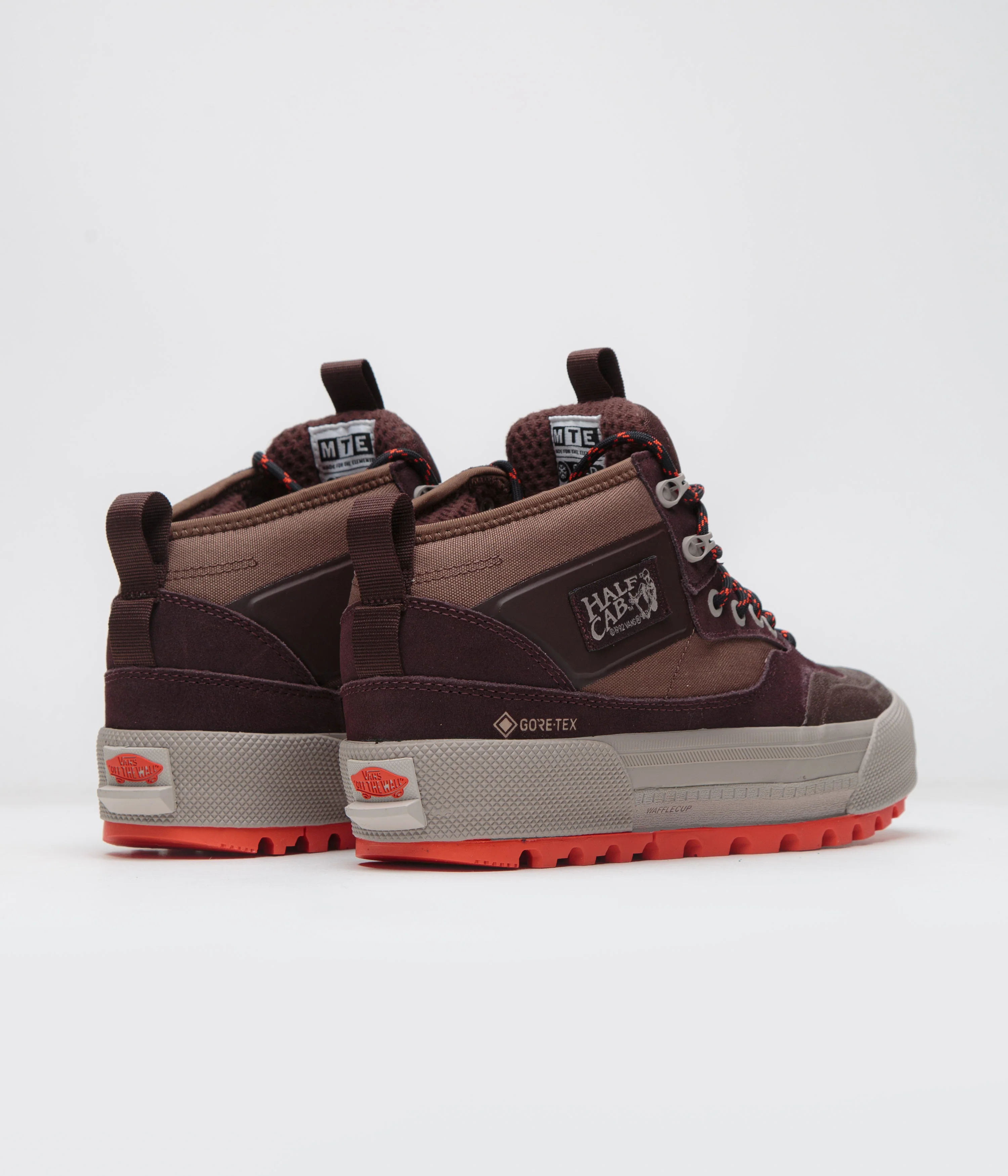 Vans MTE Half Cab Gore-Tex Shoes - Bitter Chocolate - Image 4
