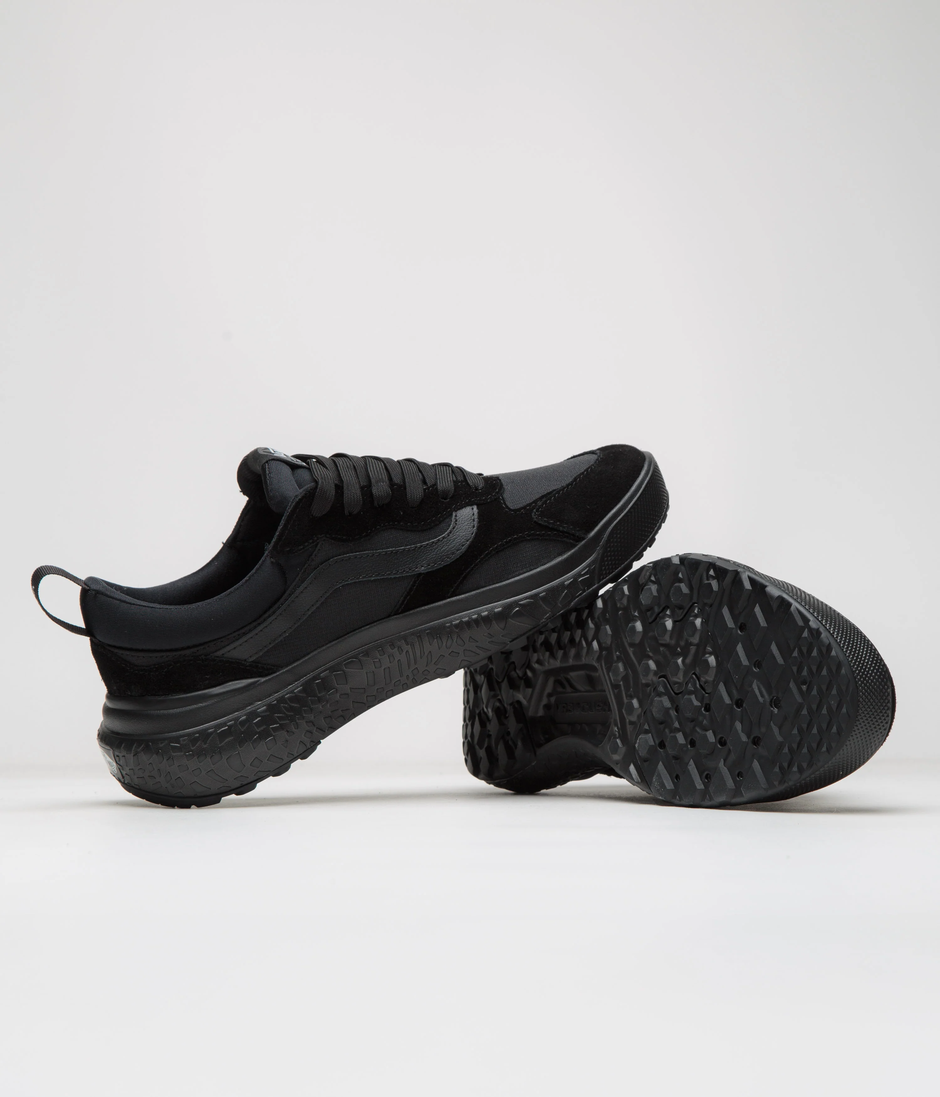 Vans MTE UltraRange Neo VR3 Shoes - Black / Black - Image 5