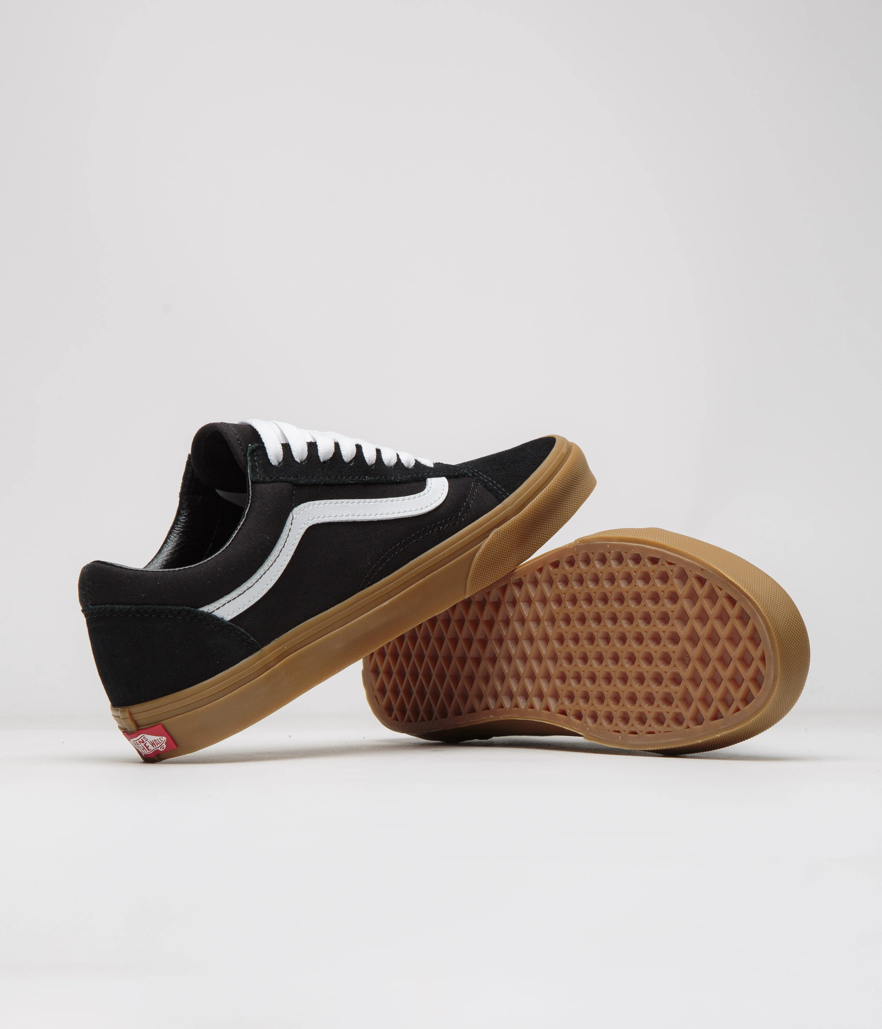 Vans Old Skool Shoes - Black / Gum - Image 12