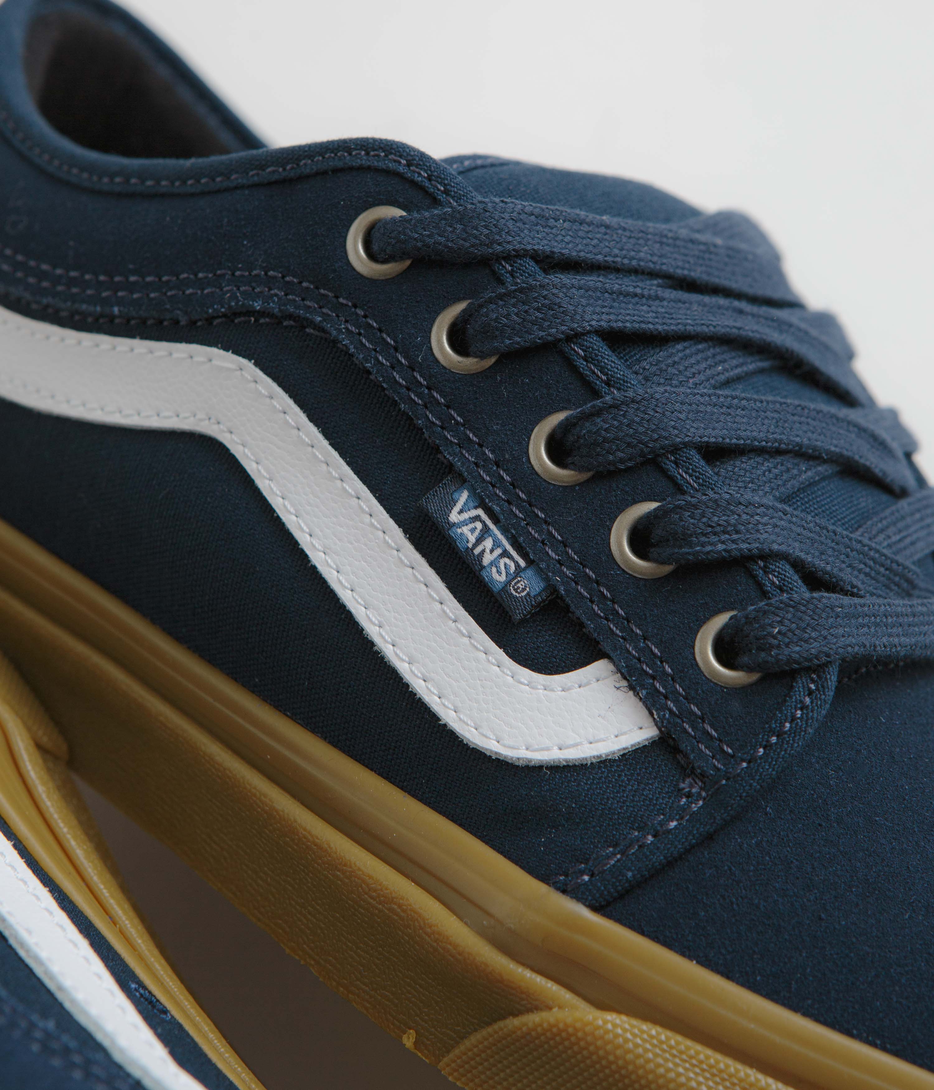 Vans Skate Chukka Low Sidestripe Shoes - Navy / Gum - Image 3