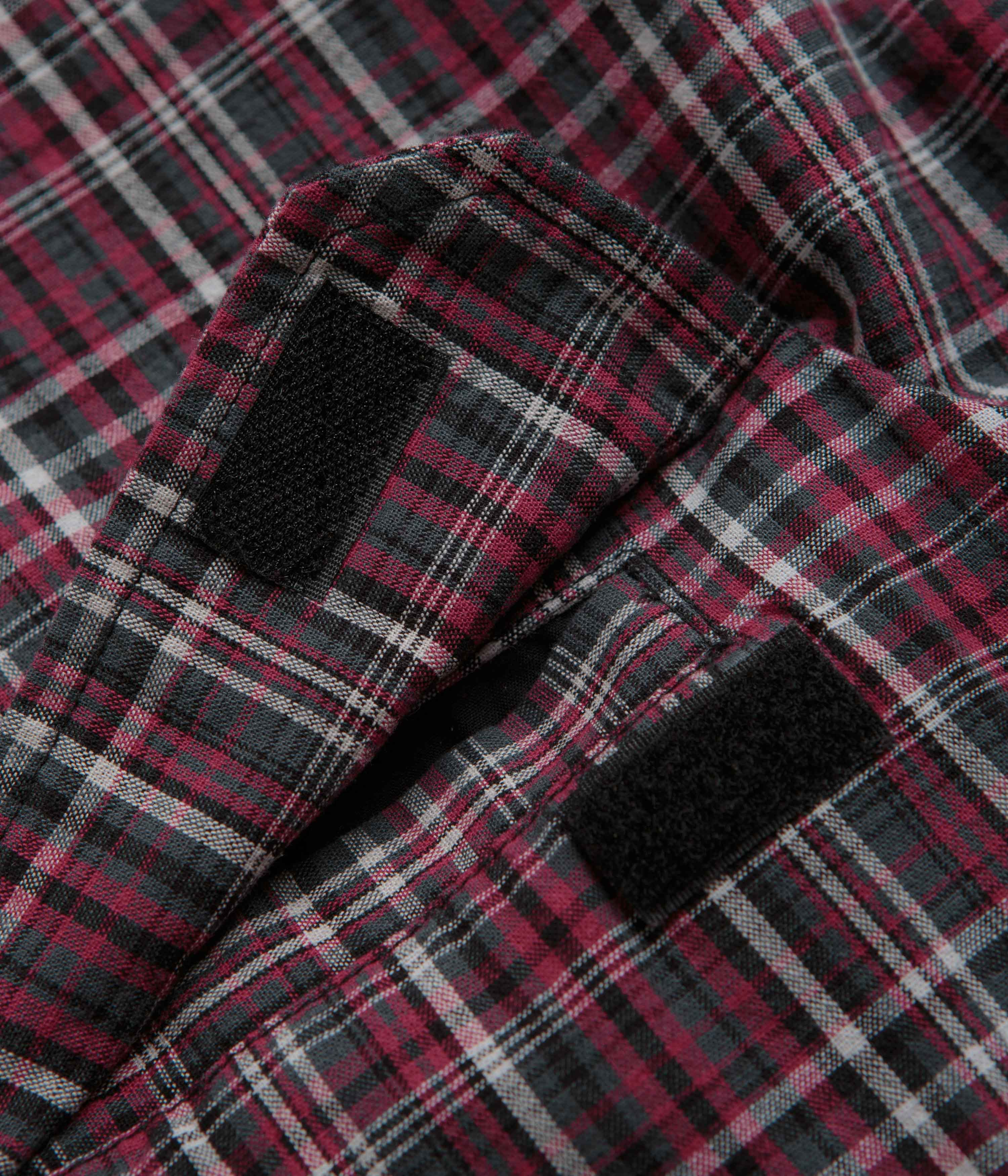 Yardsale Plaid Pullover Jacket - Black / Red - Image 5