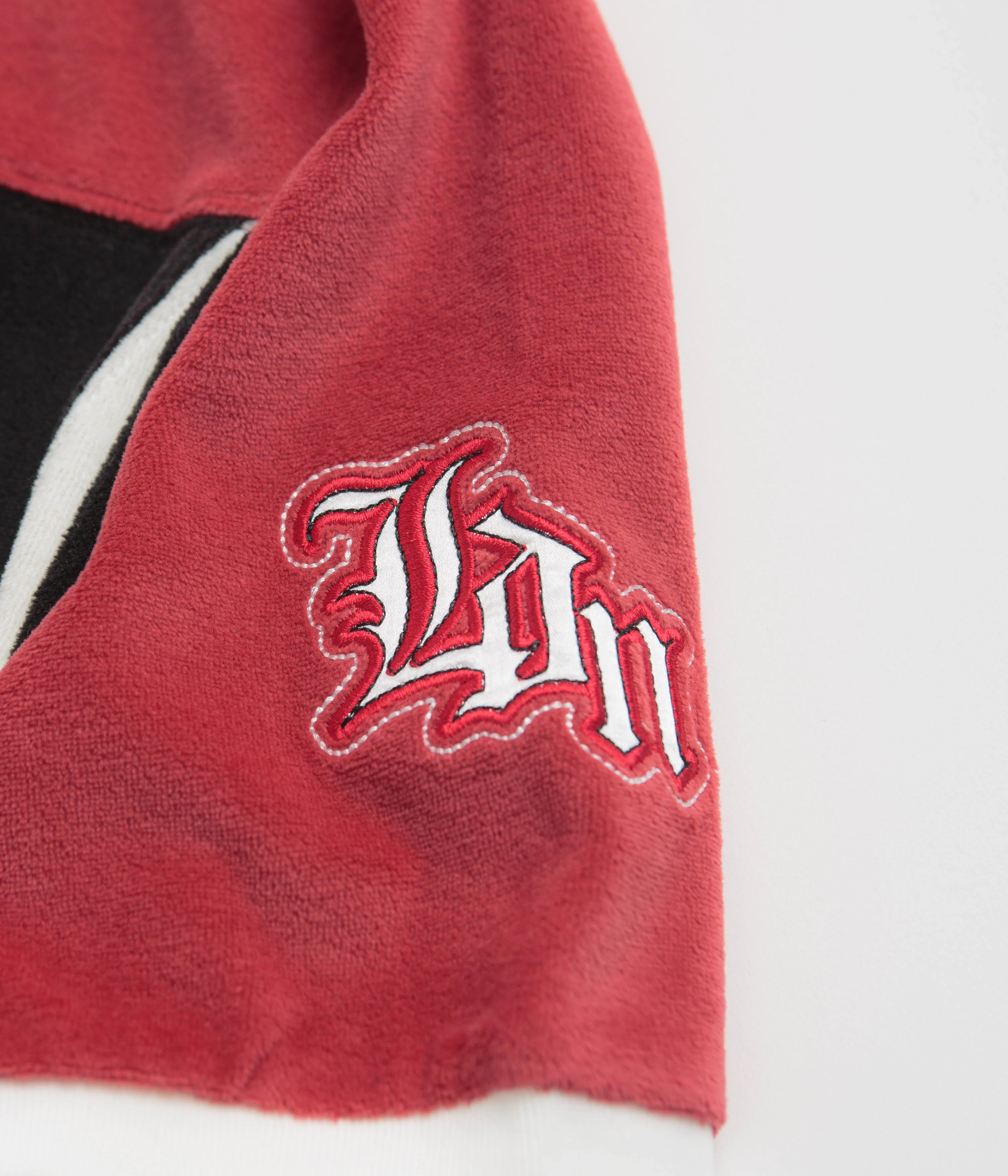 Yardsale Sierra Velour T-Shirt - Black / Red - Image 4