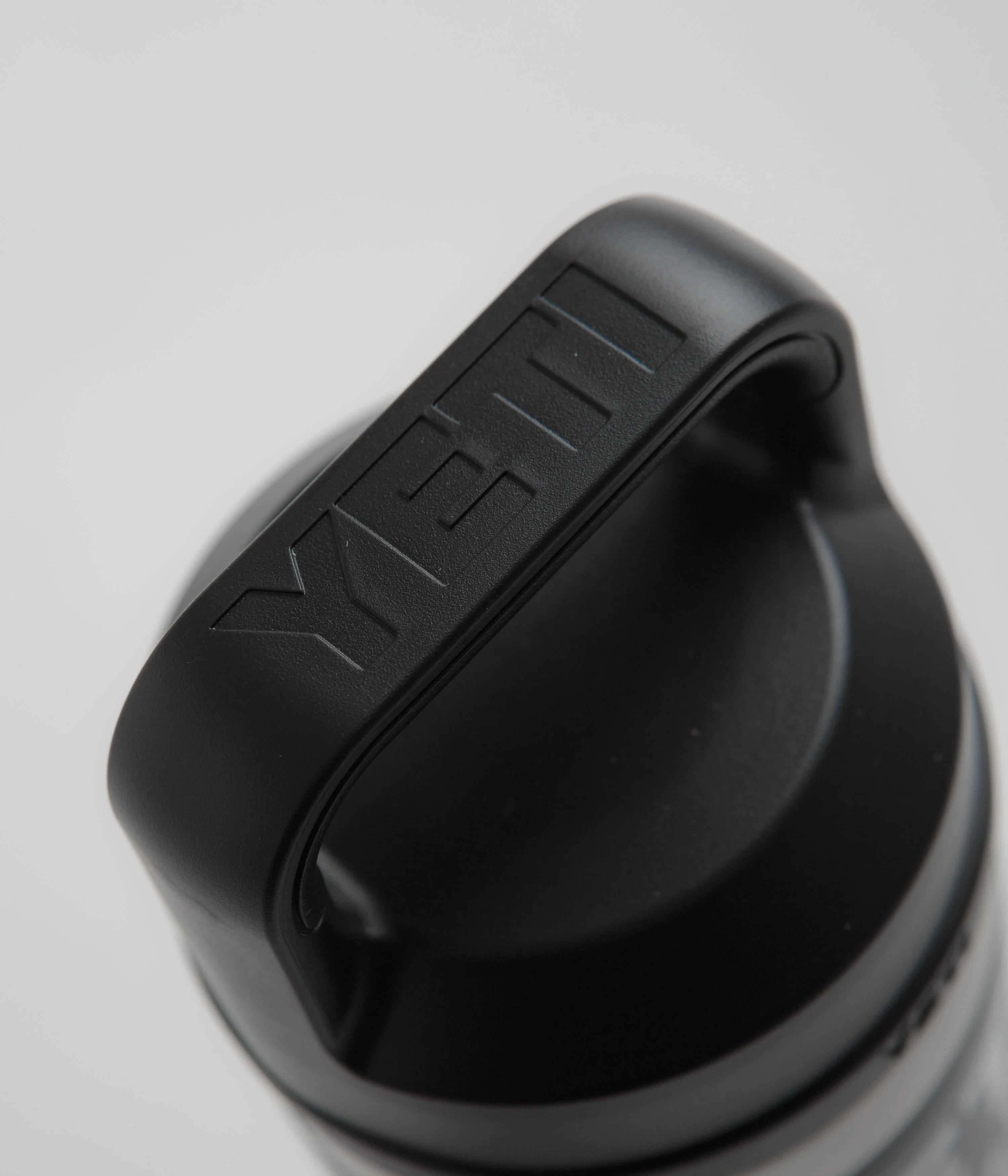 Yeti Chug Cap Rambler Bottle 18oz - Black - Image 3