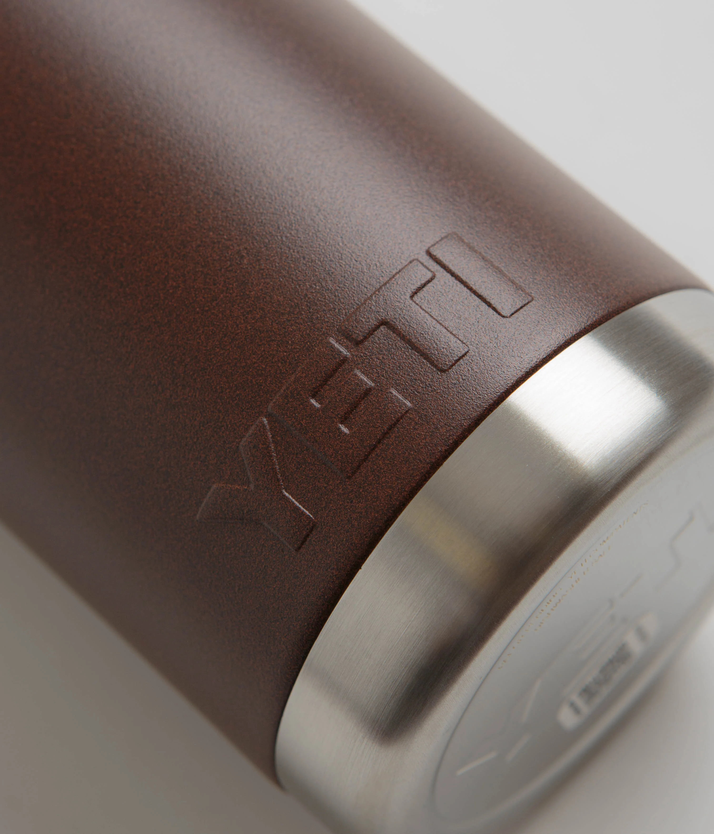 Yeti Chug Cap Rambler Bottle V2 26oz - Wetlands Brown - Image 2
