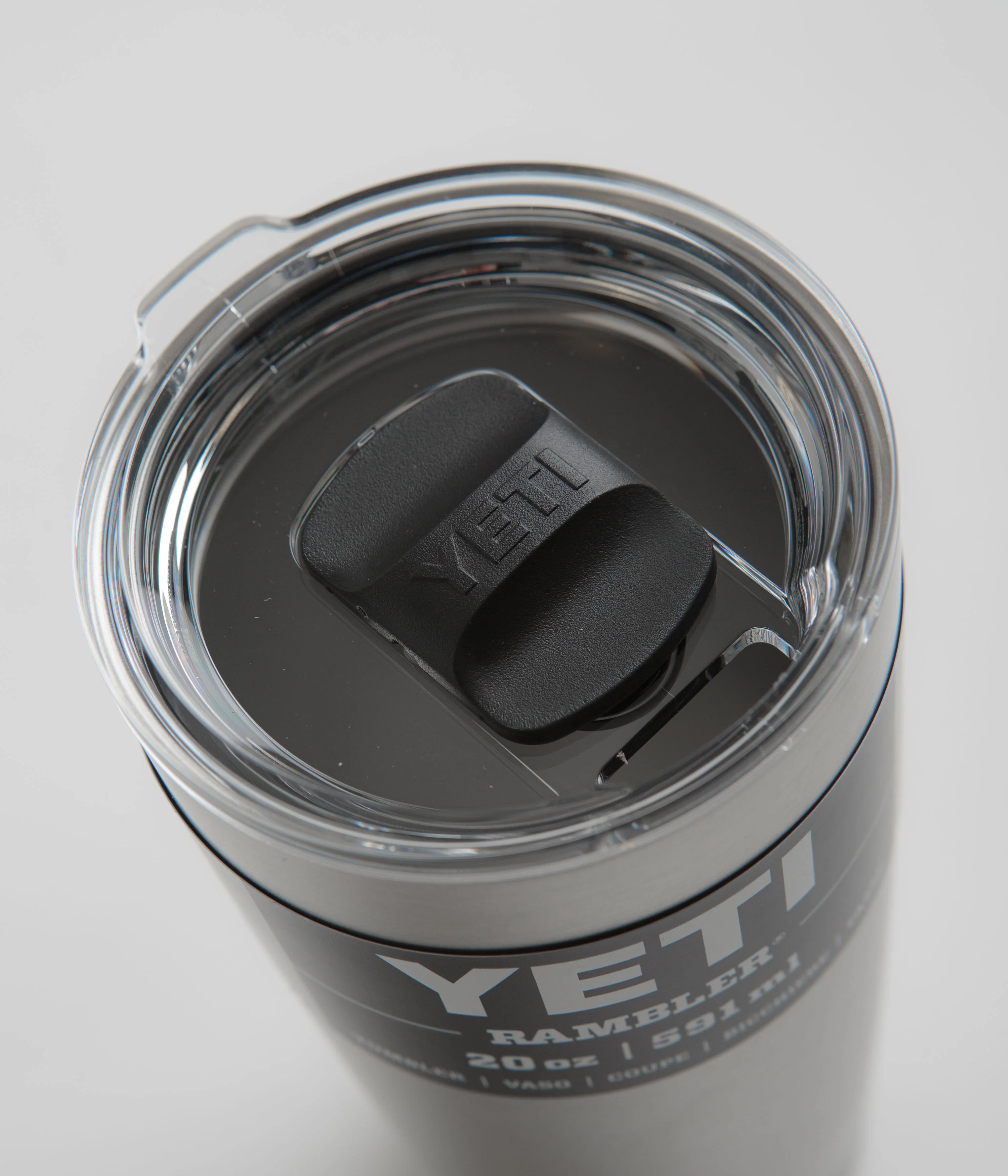 Yeti Rambler Tumbler V2 20oz - Stainless Steel - Image 3